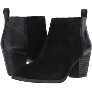 BRAND NEW NINE WEST Women’s Fiffi Suede Ankle Booties - Size 5